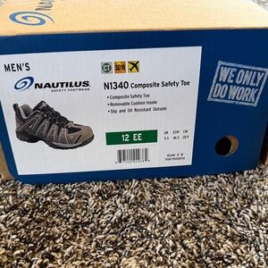 Nautilus Black and Gray Safety Toe Shoes